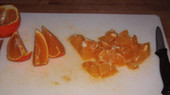 Loupání pomerančů